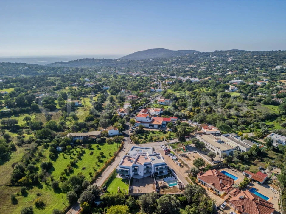 Quinta T4 para Venda em Santa Barbara de Nexe Foto 29