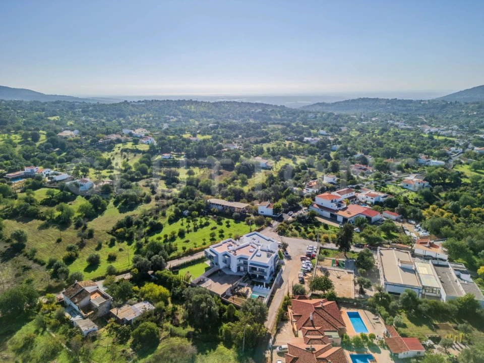 Quinta T4 para Venda em Santa Barbara de Nexe Foto 30