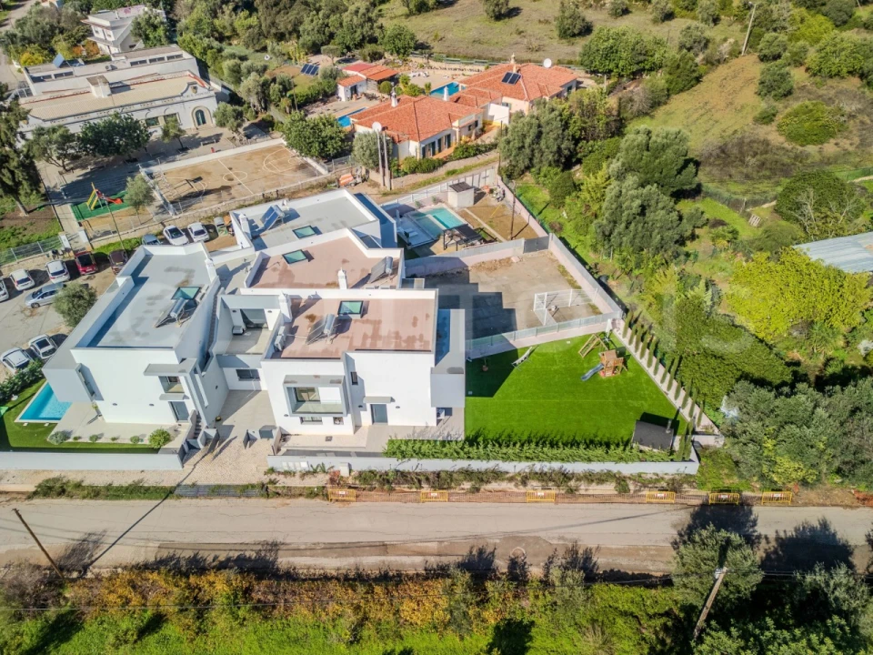 Quinta T4 para Venda em Santa Barbara de Nexe Foto 6