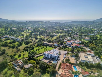 Quinta T4 para Venda em Santa Barbara de Nexe