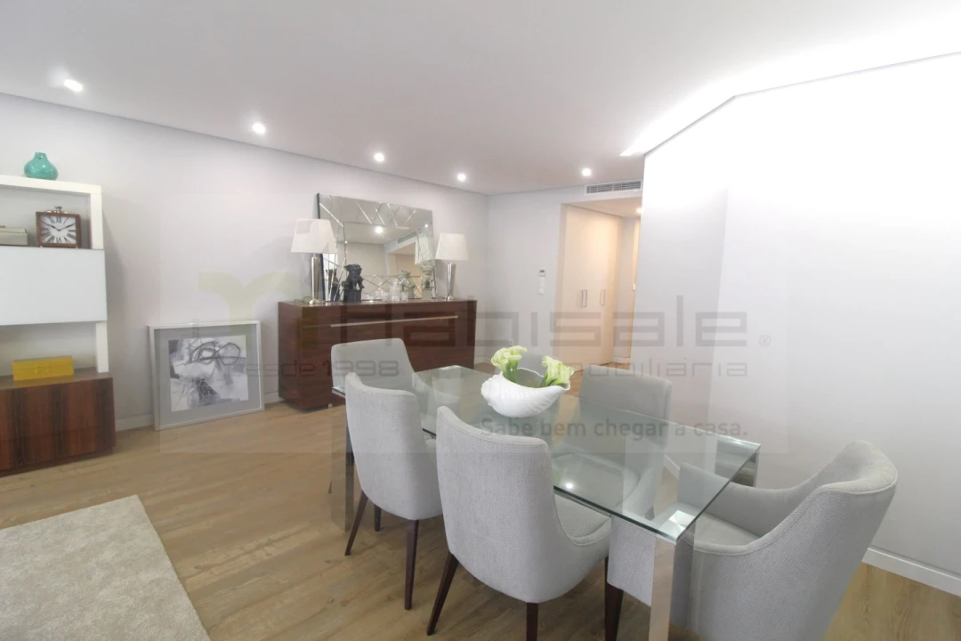 Apartamento T3 para Venda em Carcavelos e Parede Foto 6