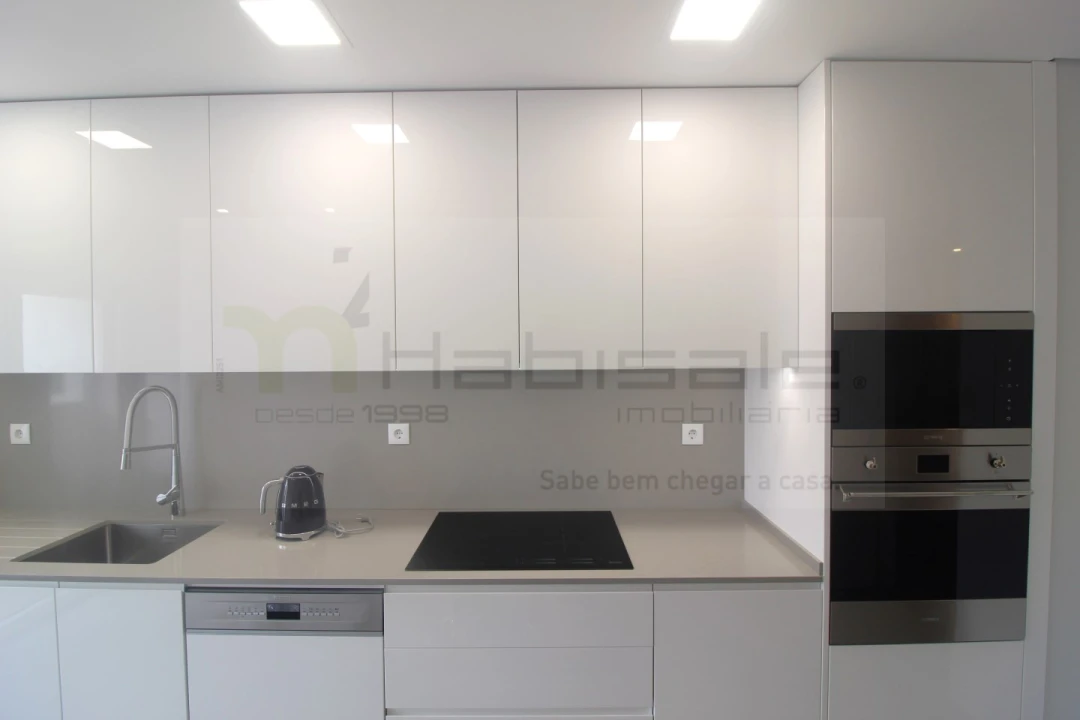 Apartamento T3 para Venda em Carcavelos e Parede Foto 10