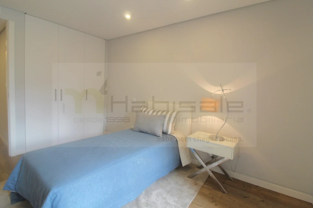 Apartamento T3 para Venda em Carcavelos e Parede Foto 17