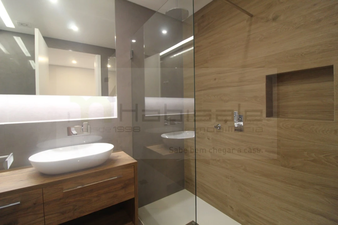 Apartamento T3 para Venda em Carcavelos e Parede Foto 21