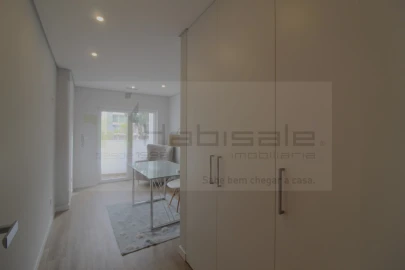 Apartamento T3 para Venda em Carcavelos e Parede