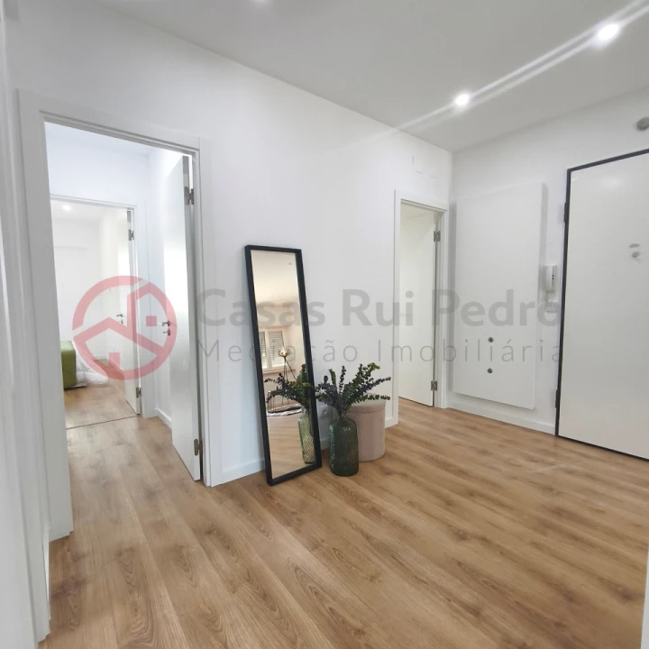 Apartamento T3 para Venda em Benfica Foto 6