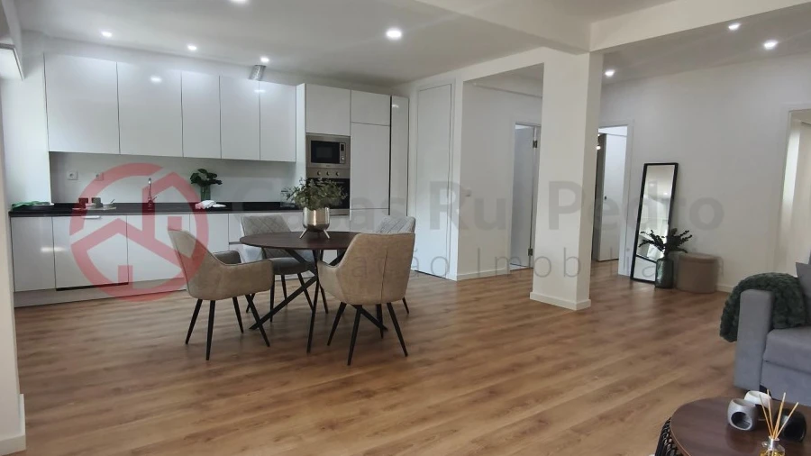 Apartamento T3 para Venda em Benfica