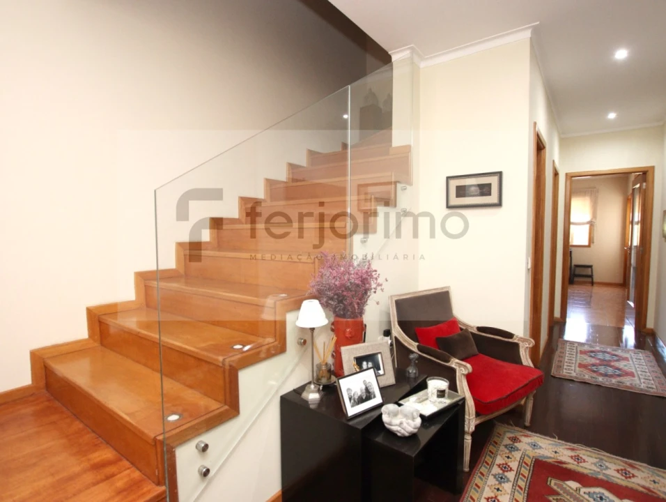 Moradia T4 para Venda em Aldão Foto 8