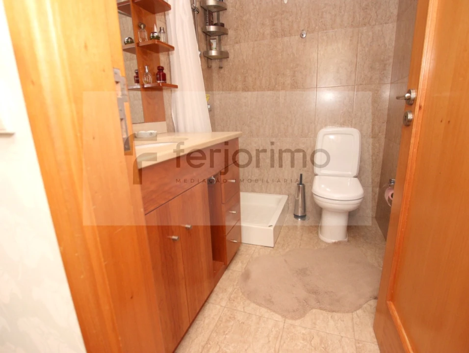 Moradia T4 para Venda em Aldão Foto 33