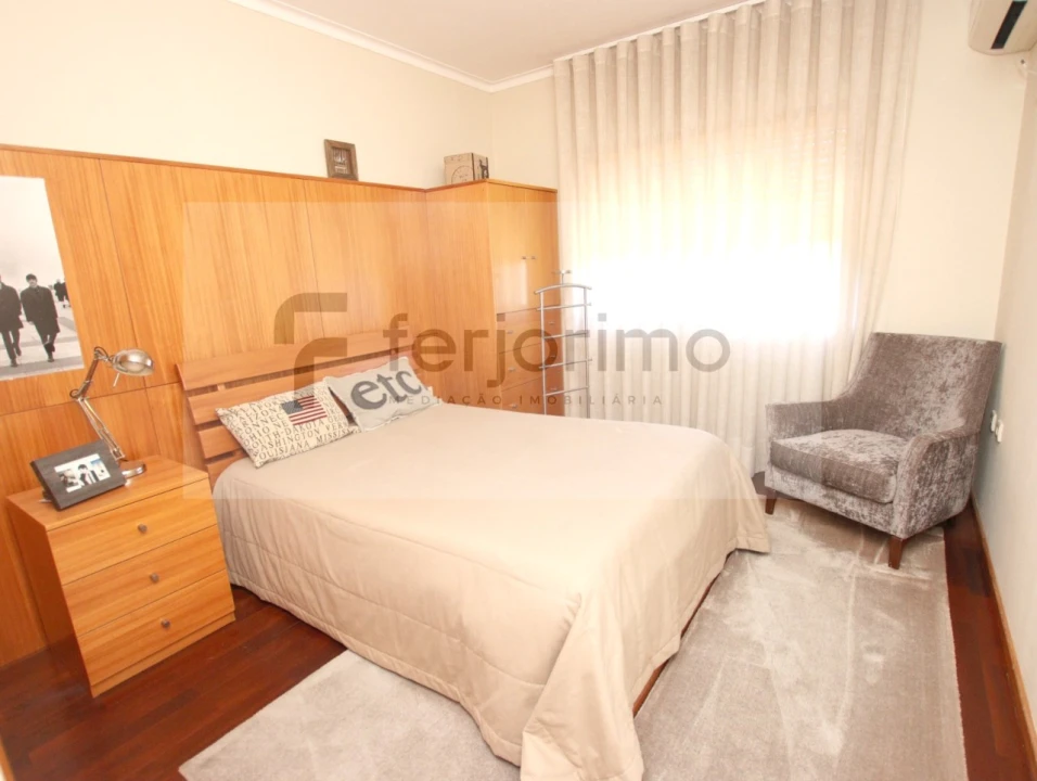 Moradia T4 para Venda em Aldão Foto 38