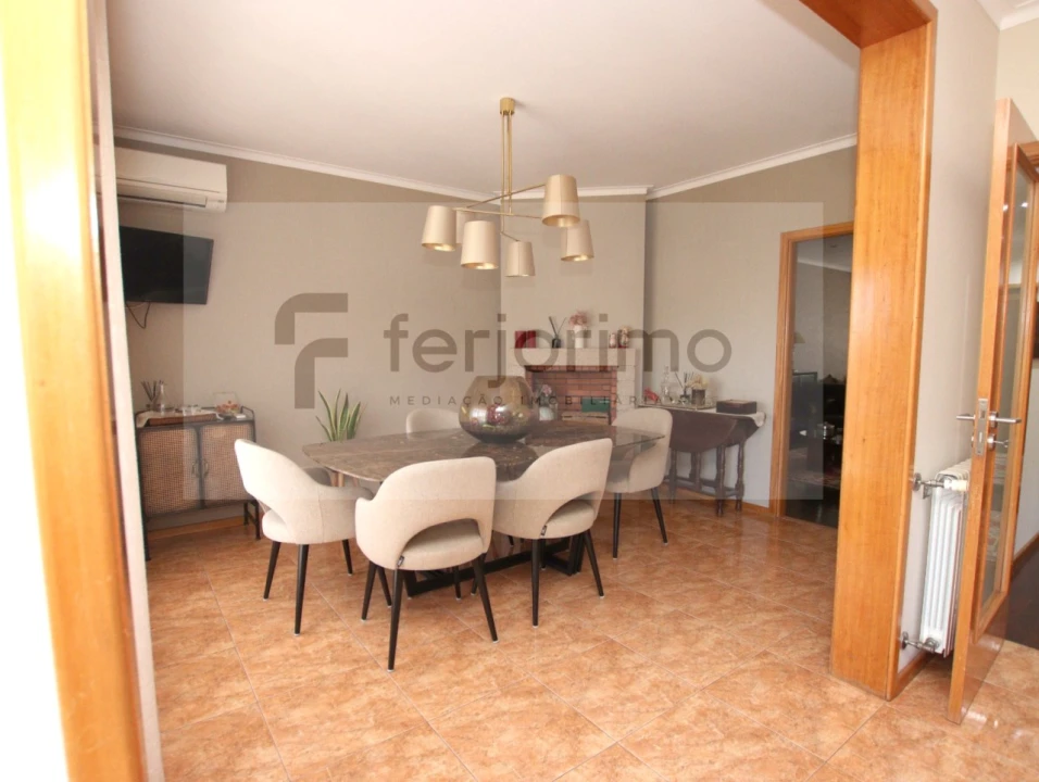 Moradia T4 para Venda em Aldão Foto 16