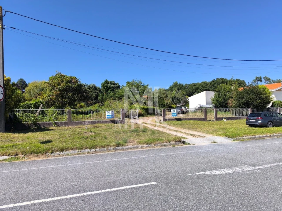 Moradia T2 para Venda em Vila Praia de Ancora Foto 1