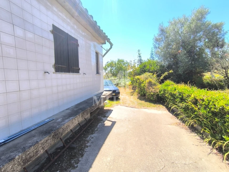 Moradia T2 para Venda em Vila Praia de Ancora Foto 4