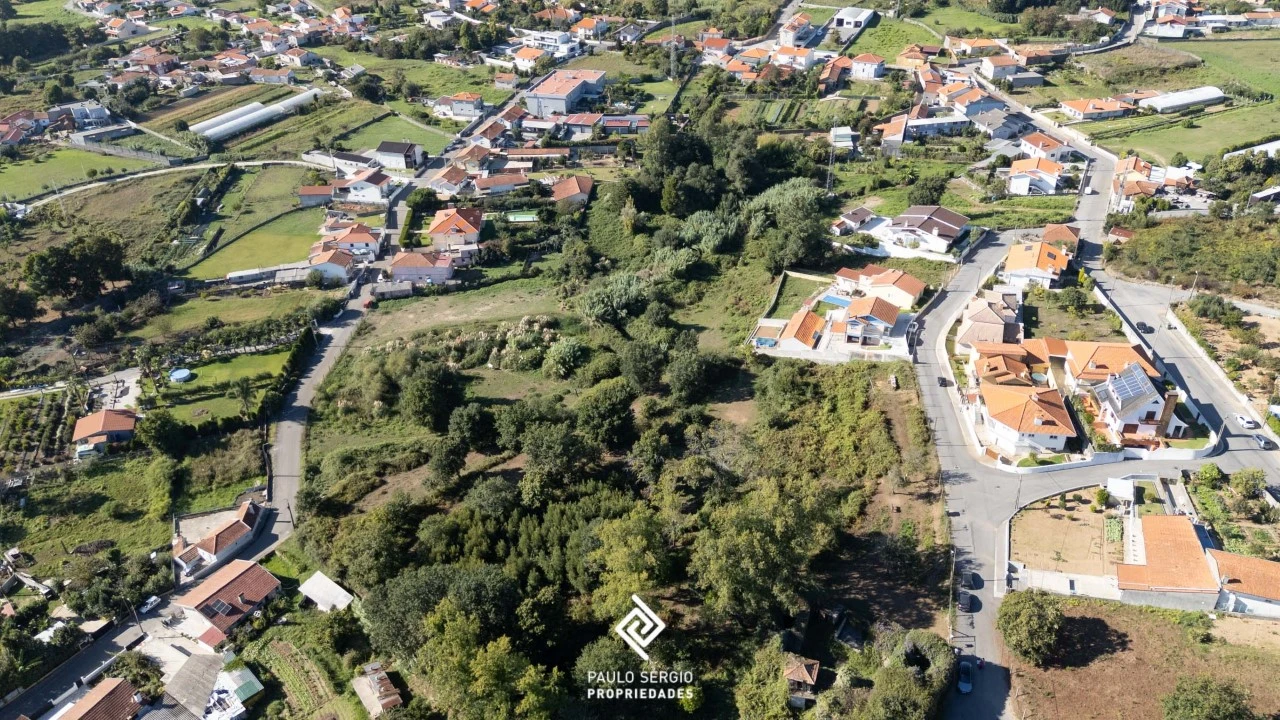 Terreno para Venda em Grijó e Sermonde Foto 1