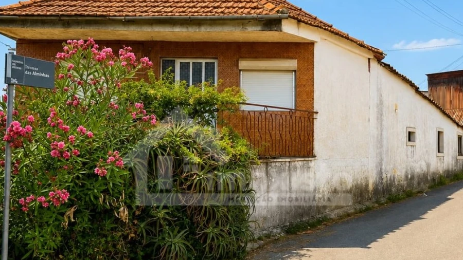 Moradia T3 para Venda em Santiago da Guarda
