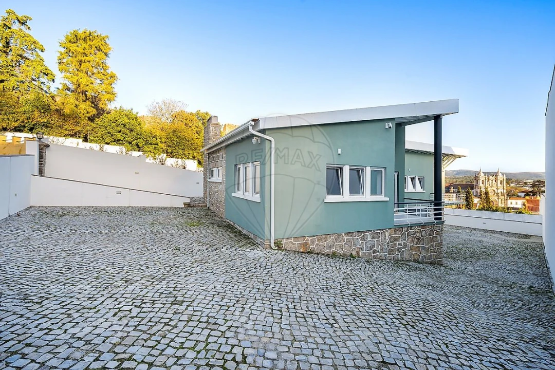 Moradia T4 para Venda em Alcobaça e Vestiaria Foto 29