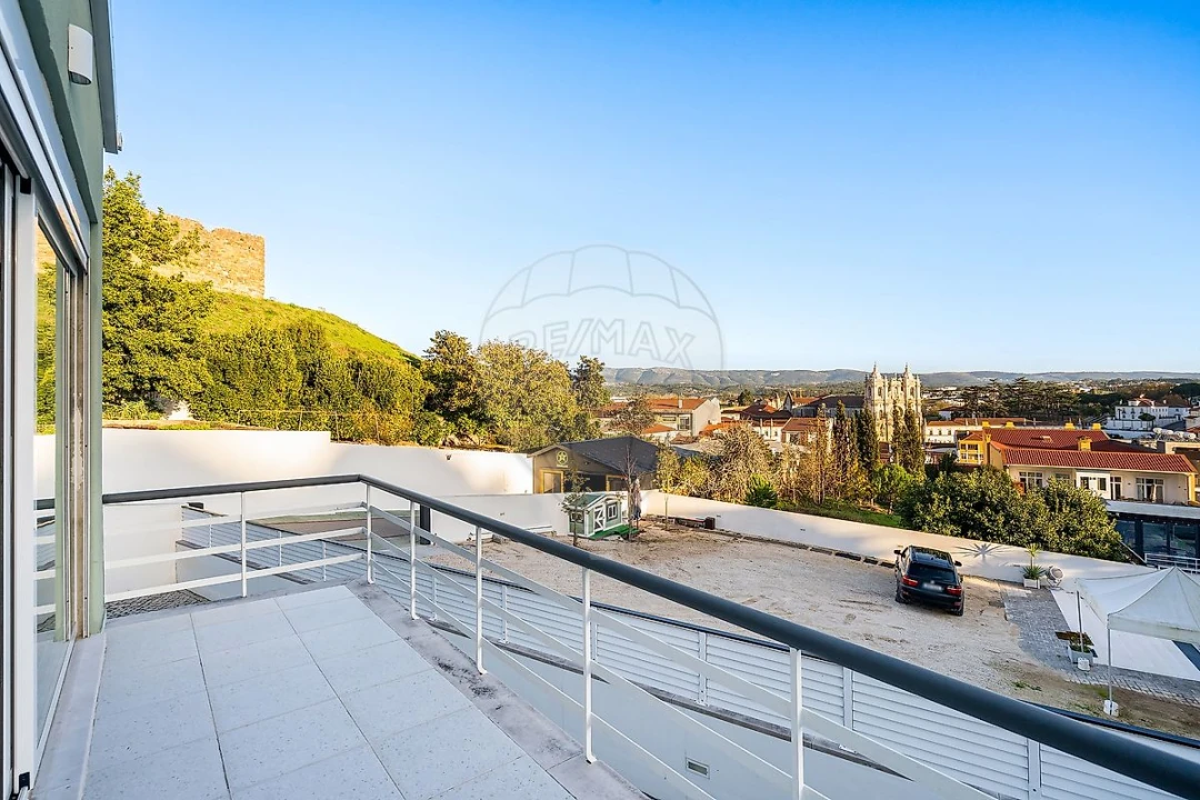 Moradia T4 para Venda em Alcobaça e Vestiaria Foto 2