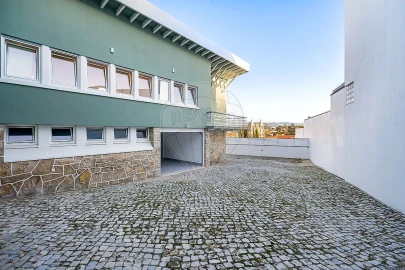 Moradia T4 para Venda em Alcobaça e Vestiaria