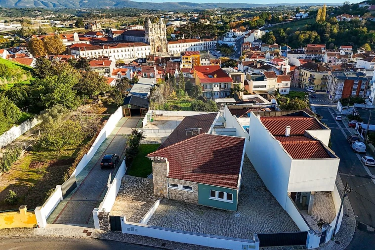 Moradia T4 para Venda em Alcobaça e Vestiaria Foto 35