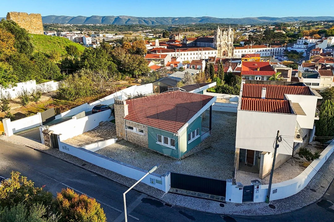 Moradia T4 para Venda em Alcobaça e Vestiaria Foto 28