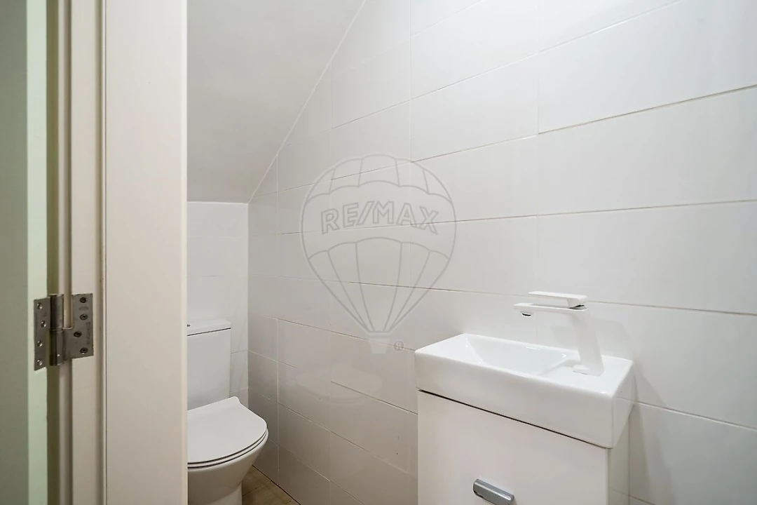 Moradia T4 para Venda em Alcobaça e Vestiaria Foto 3