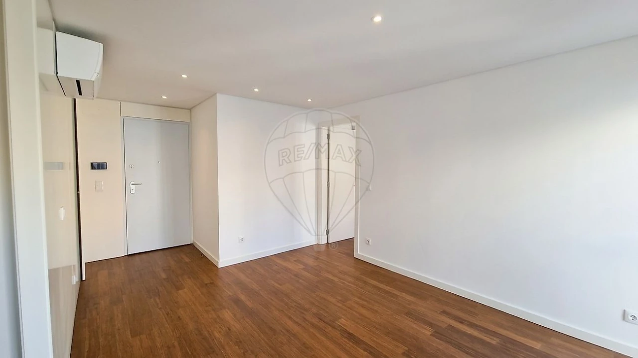 Apartamento T1 para Venda em Arroios Foto 13