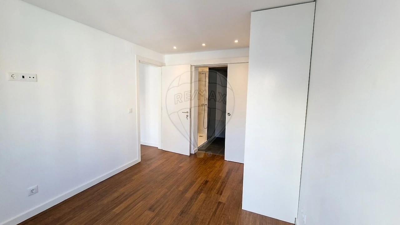Apartamento T1 para Venda em Arroios Foto 8