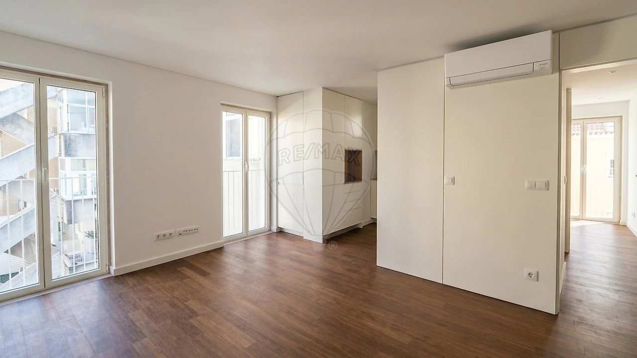 Apartamento T1 para Venda em Arroios Foto 7
