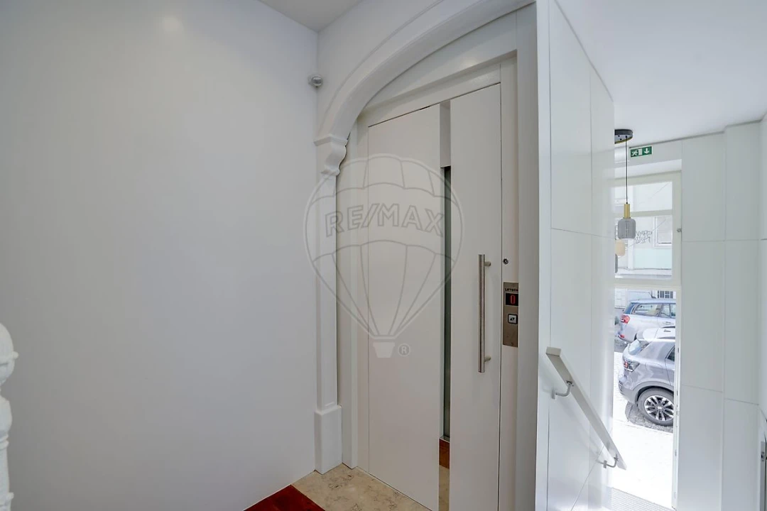 Apartamento T1 para Venda em Arroios Foto 1