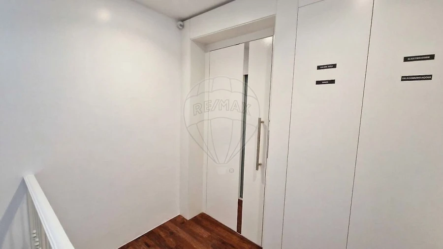 Apartamento T1 para Venda em Arroios Foto 19