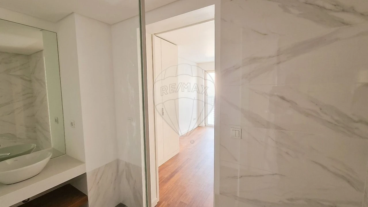 Apartamento T1 para Venda em Arroios Foto 15