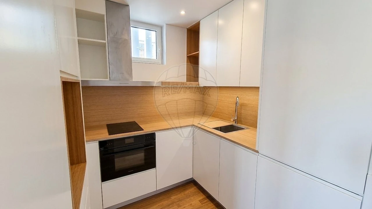 Apartamento T1 para Venda em Arroios Foto 12