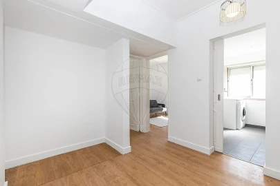 Apartamento T1 para Arrendamento em Encosta do Sol