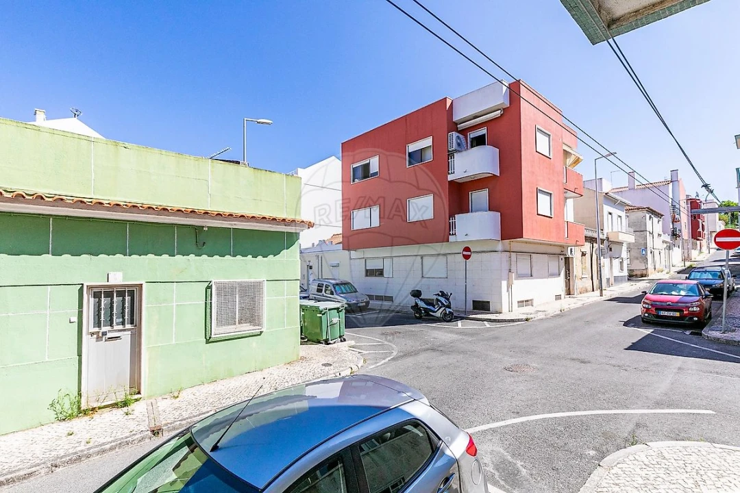 Apartamento T1 para Arrendamento em Encosta do Sol Foto 18