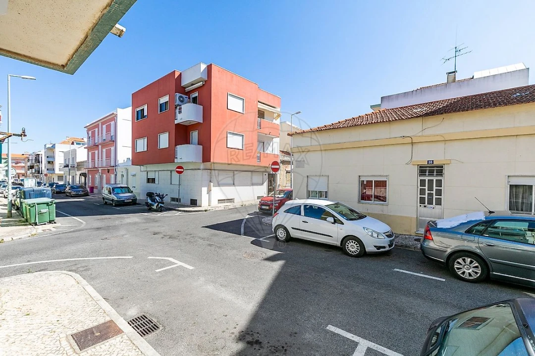 Apartamento T1 para Arrendamento em Encosta do Sol Foto 22