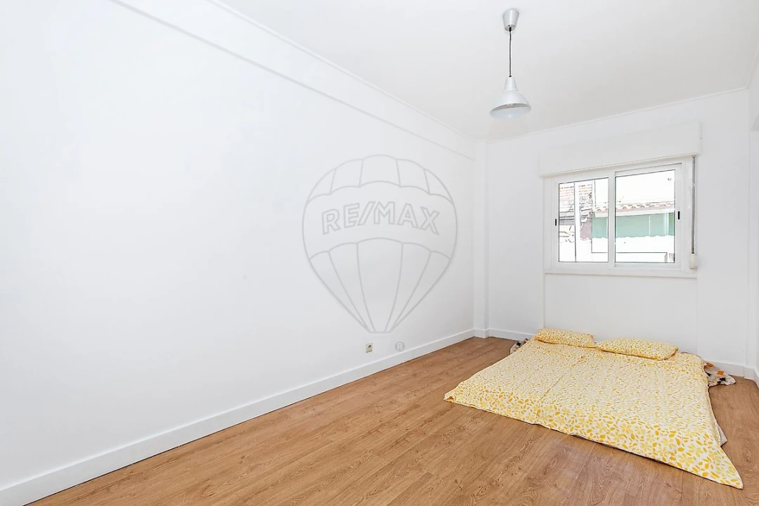 Apartamento T1 para Arrendamento em Encosta do Sol Foto 9