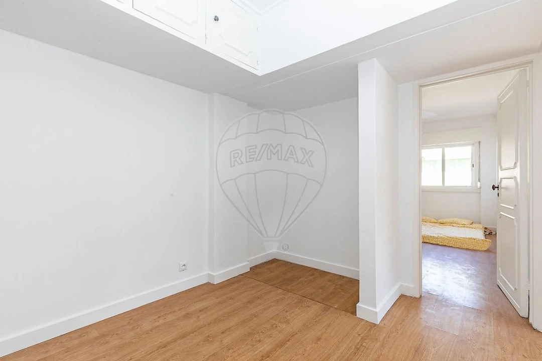 Apartamento T1 para Arrendamento em Encosta do Sol Foto 1