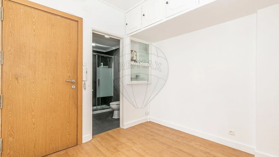 Apartamento T1 para Arrendamento em Encosta do Sol