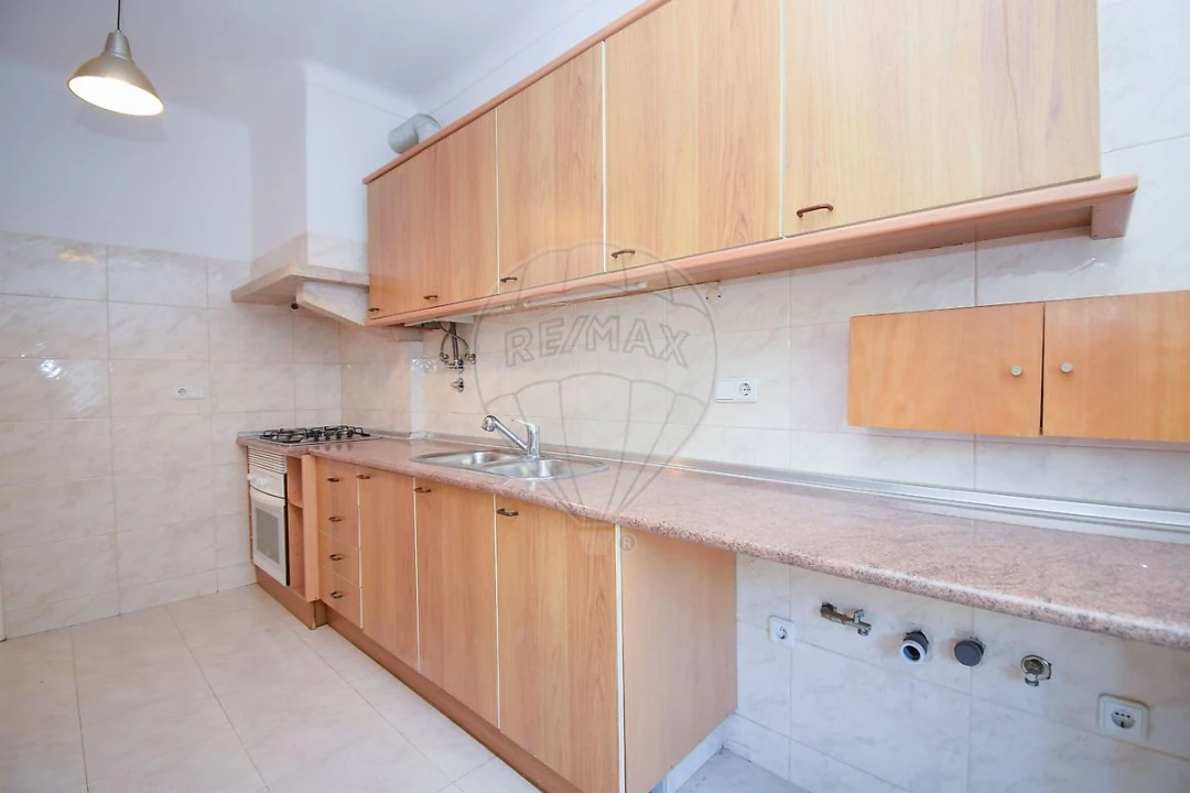 Apartamento T3 para Venda em São Domingos de Benfica Foto 23
