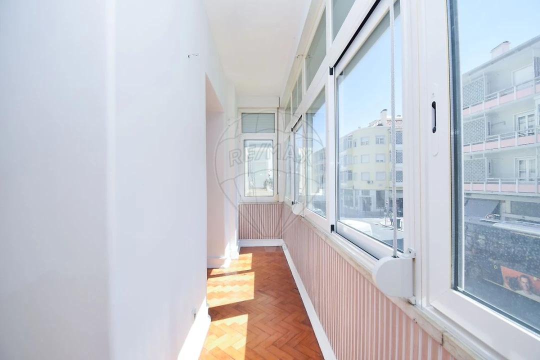 Apartamento T3 para Venda em São Domingos de Benfica Foto 5