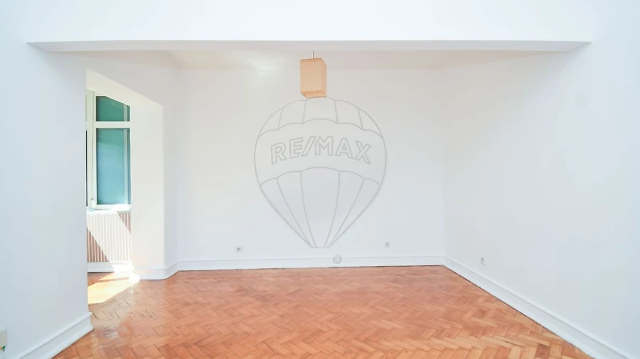 Apartamento T3 para Venda em São Domingos de Benfica
