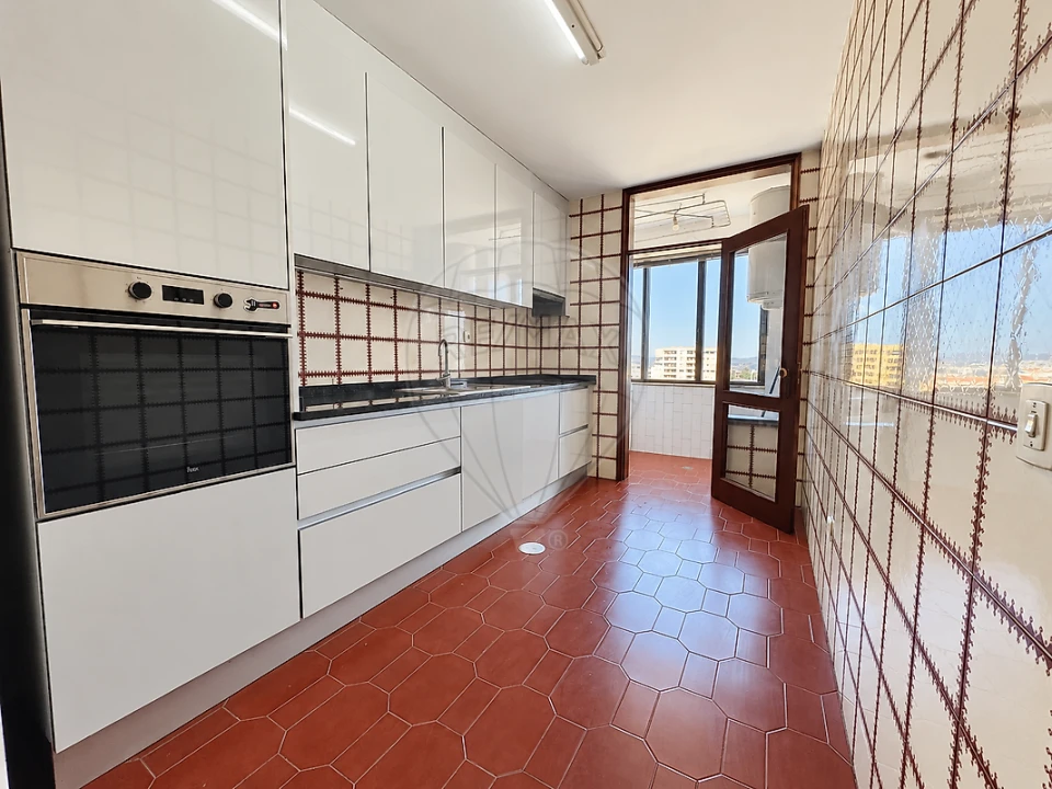 Apartamento T1 para Arrendamento em Mafamude e Vilar do Paraíso Foto 4