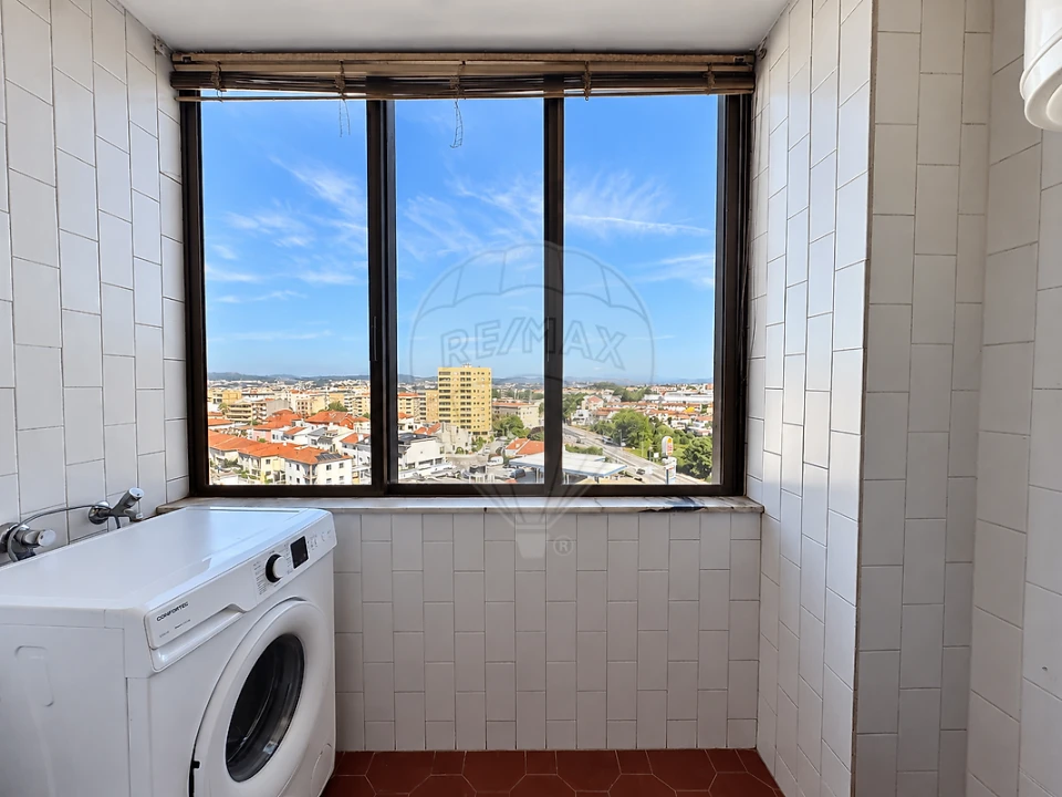 Apartamento T1 para Arrendamento em Mafamude e Vilar do Paraíso Foto 2
