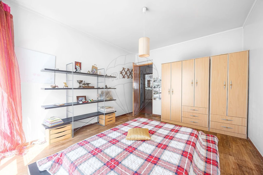 Apartamento T4 para Venda em Santa Maria, São Pedro e Matacães Foto 3