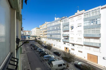 Apartamento T4 para Venda em Santa Maria, São Pedro e Matacães