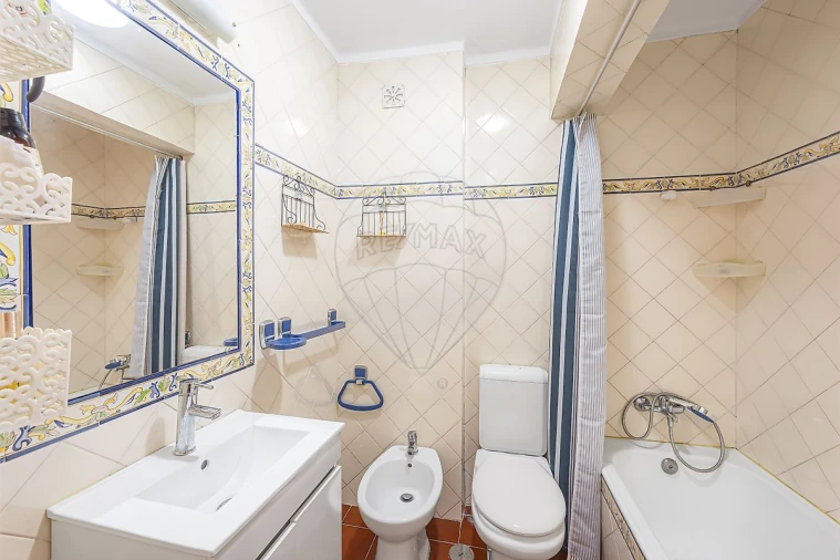 Apartamento T4 para Venda em Santa Maria, São Pedro e Matacães Foto 8