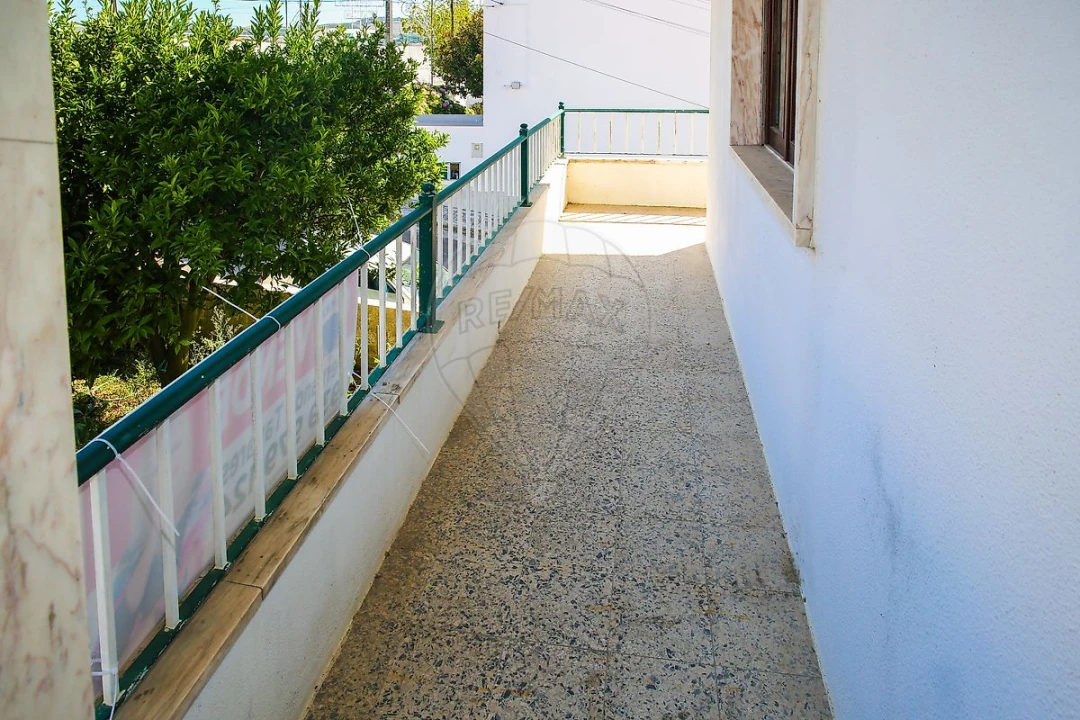 Apartamento T3 para Venda em Sobral de Monte Agraço Foto 4