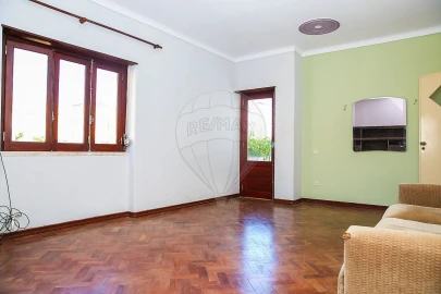 Apartamento T3 para Venda em Sobral de Monte Agraço