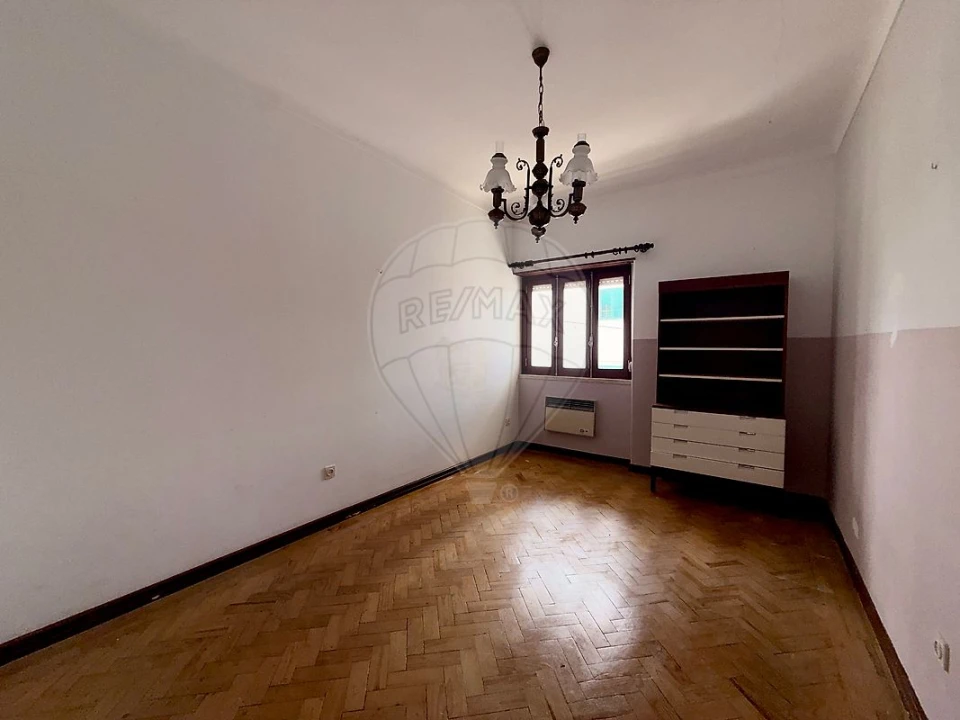 Apartamento T3 para Venda em Sobral de Monte Agraço Foto 11