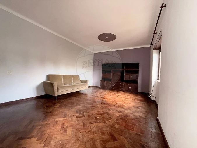 Apartamento T3 para Venda em Sobral de Monte Agraço Foto 10